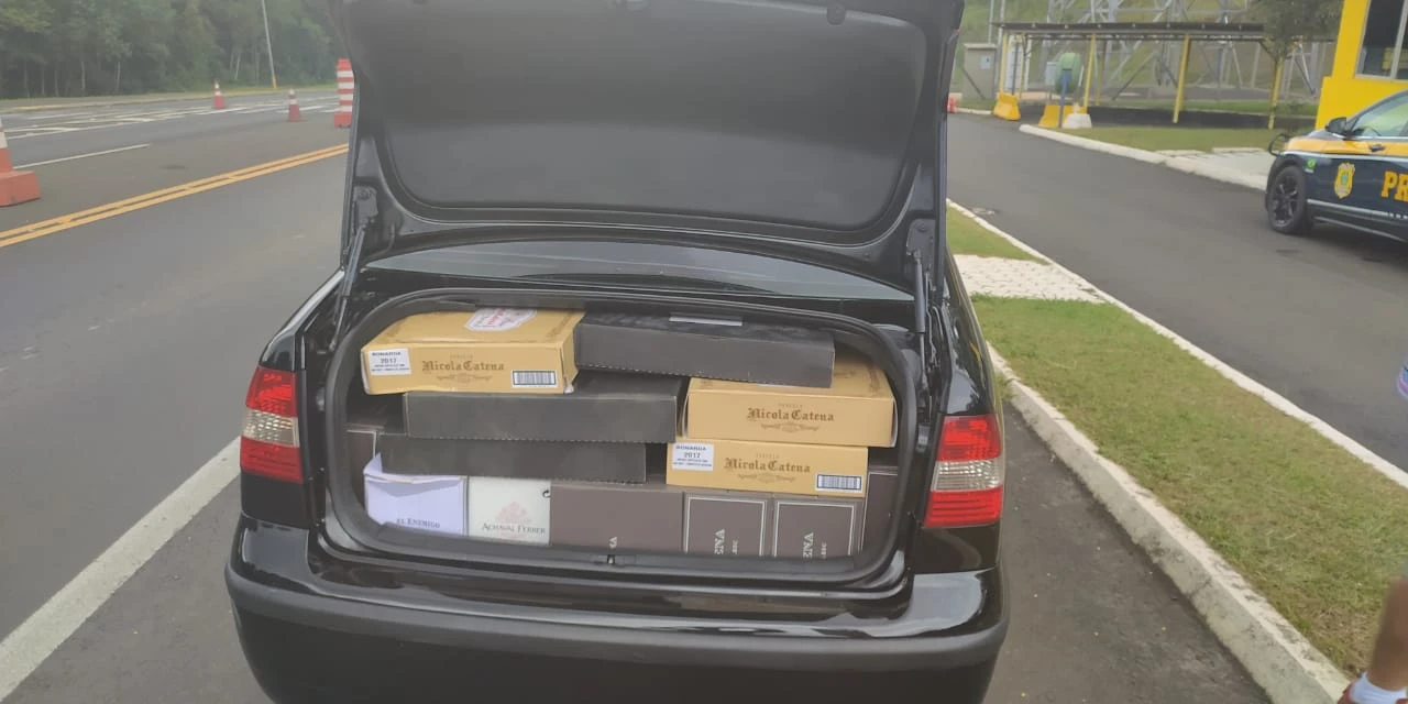 PRF apreende R$ 1,5 milhão em vinhos importados no Paraná