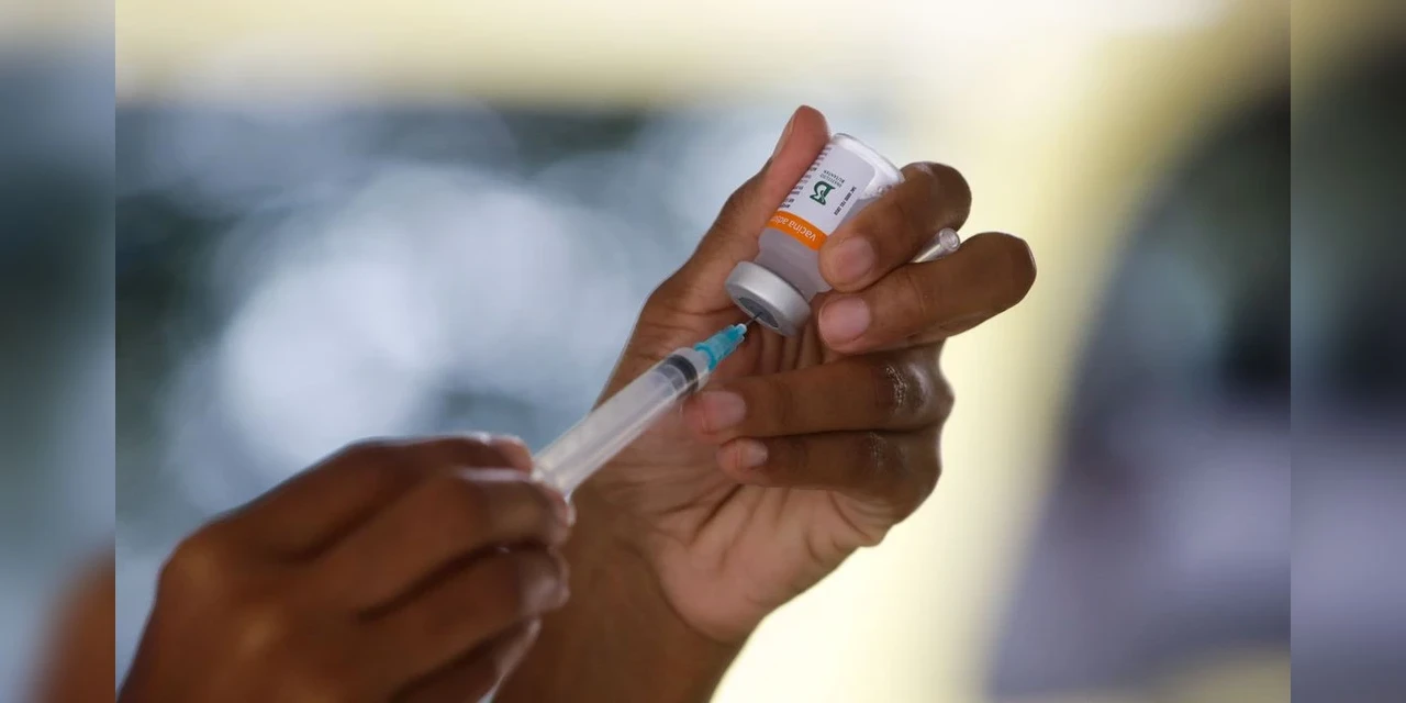 Lei que autoriza o Brasil a aderir ao 'Covax Facility' é sancionada