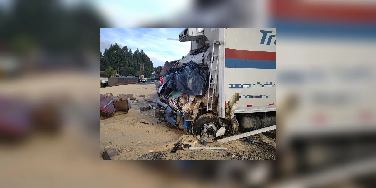 Semirreboque se desprende de carreta na BR-277, em Guarapuava, e mata motorista de caminhão