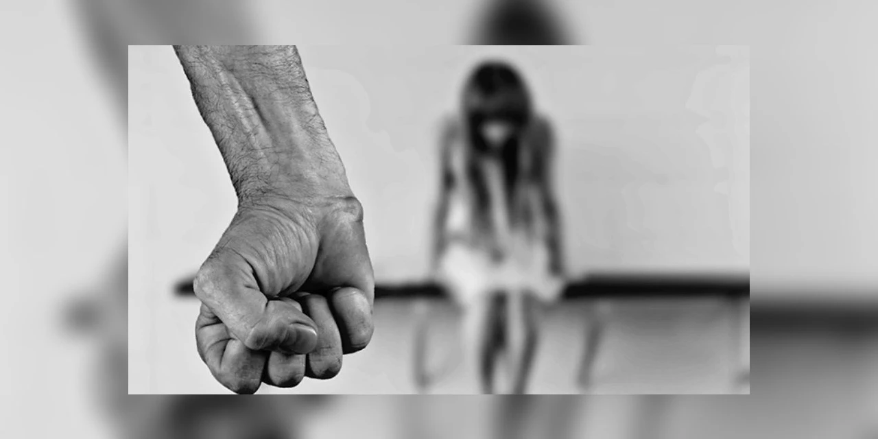 Menina de 12 anos engravida após ser estuprada pelo próprio padrasto