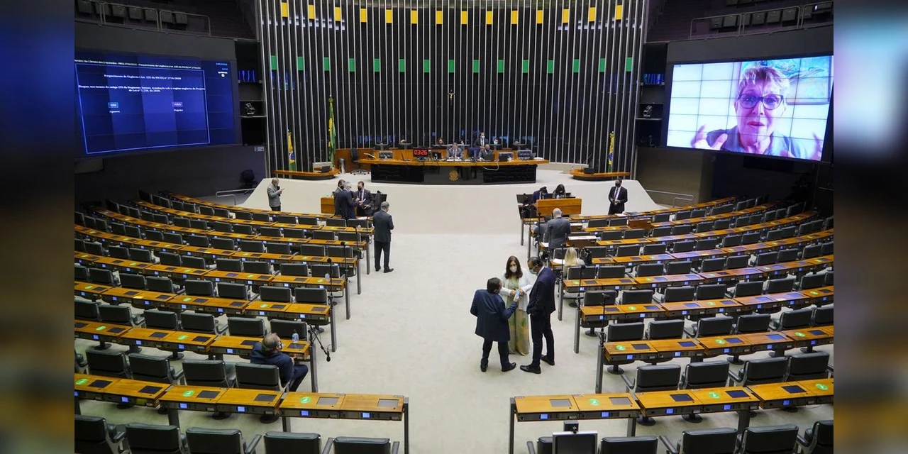 Câmara dos Deputados inicia debate sobre a PEC Emergencial nesta terça (9)