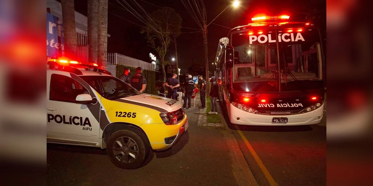 Fiscalização prende 44 pessoas por desrespeito às medidas sanitárias em Curitiba