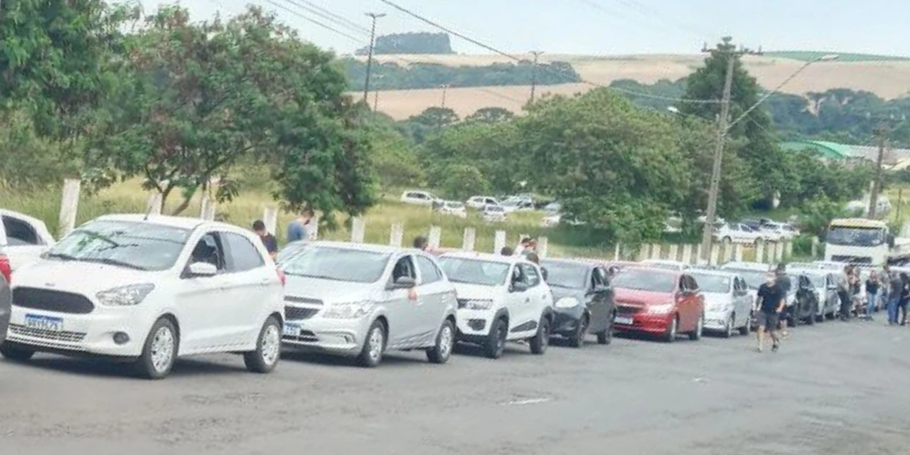 Motoristas de aplicativo fazem manifestação nesta quarta (17) em PG