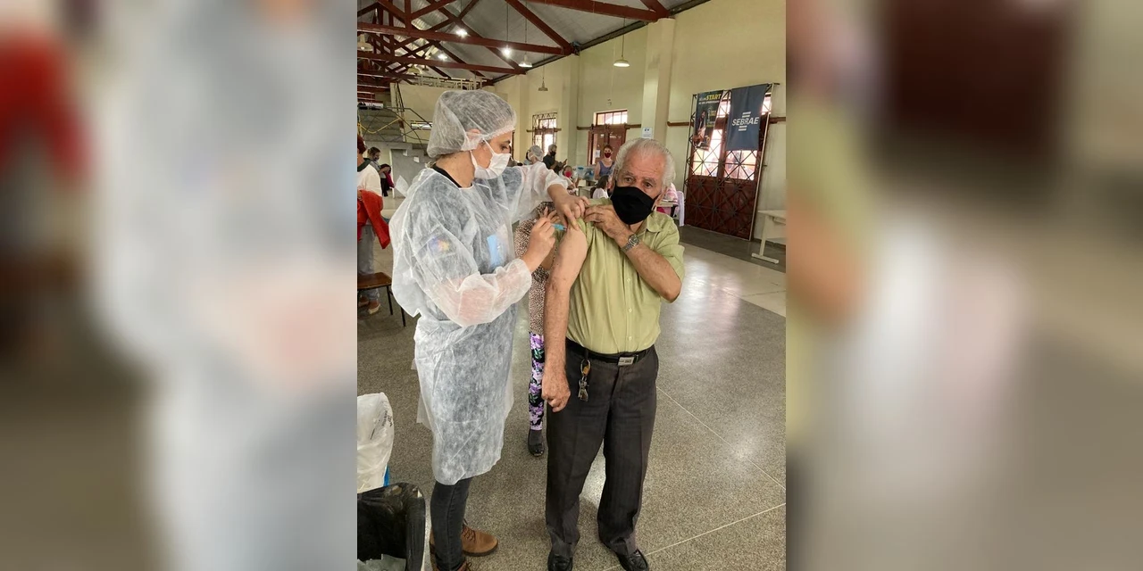 Mutirão: Idosos entre 75 e 78 anos receberão vacina amanhã (20) em Ponta Grossa
