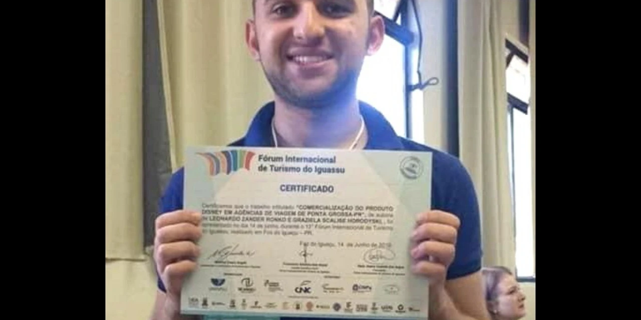 Aluno com autismo é o primeiro a defender TCC de forma remota no curso de Turismo da UEPG