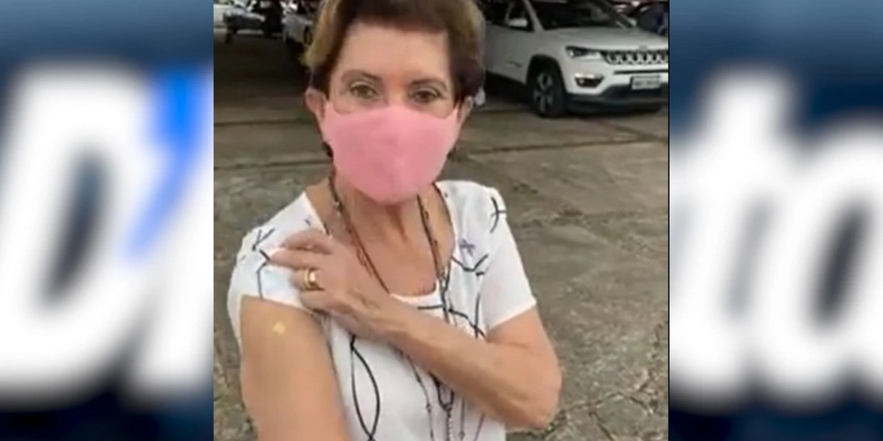 Prefeita Elizabeth Schmidt é vacinada contra COVID-19 em PG