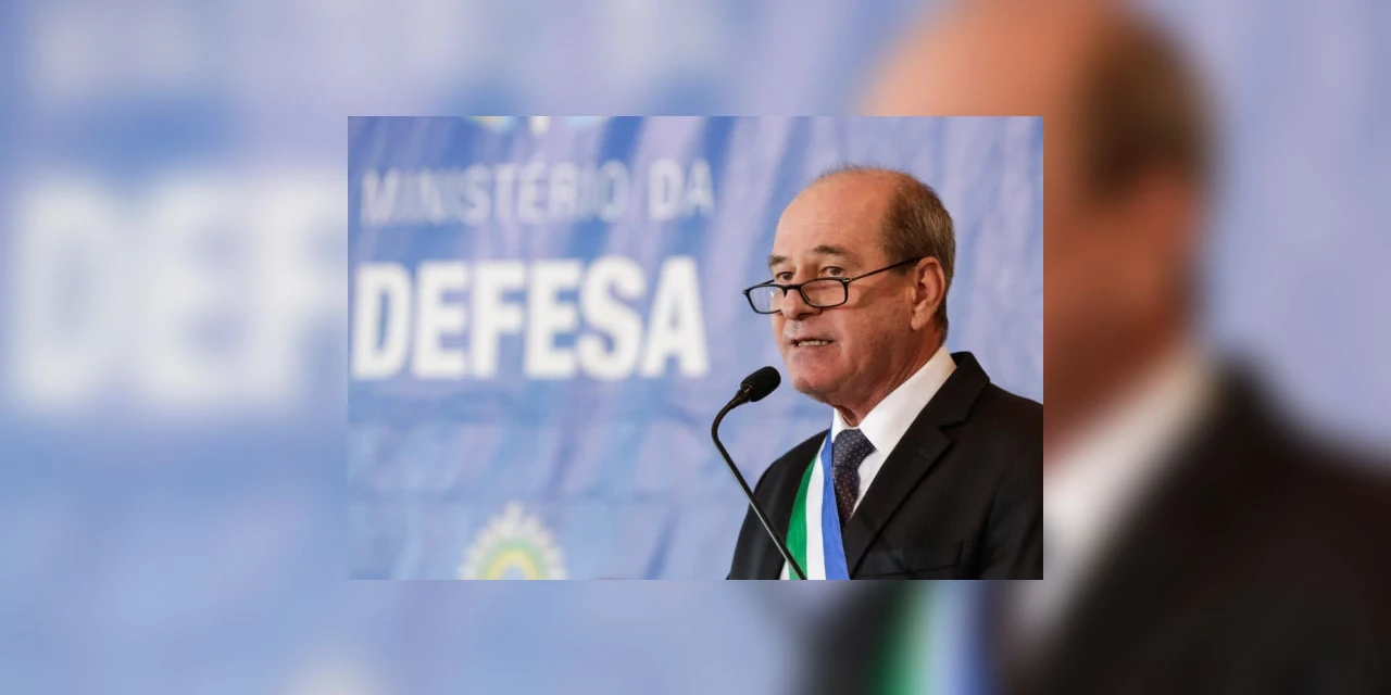Ministro da Defesa, Fernando Azevedo e Silva anuncia que vai deixar o cargo