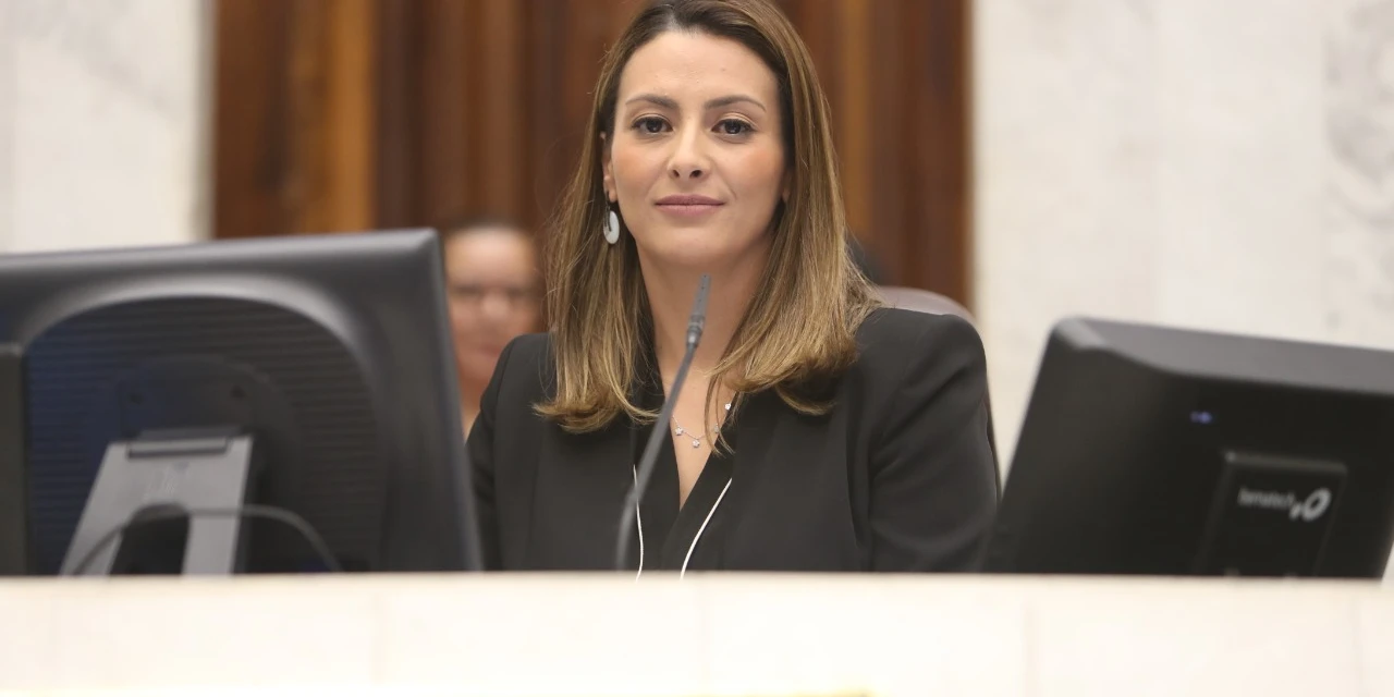 "Há onze anos salvando vidas, o Hospital Universitário mudou o cenário da saúde nos Campos Gerais", diz deputada Mabel sobre HU