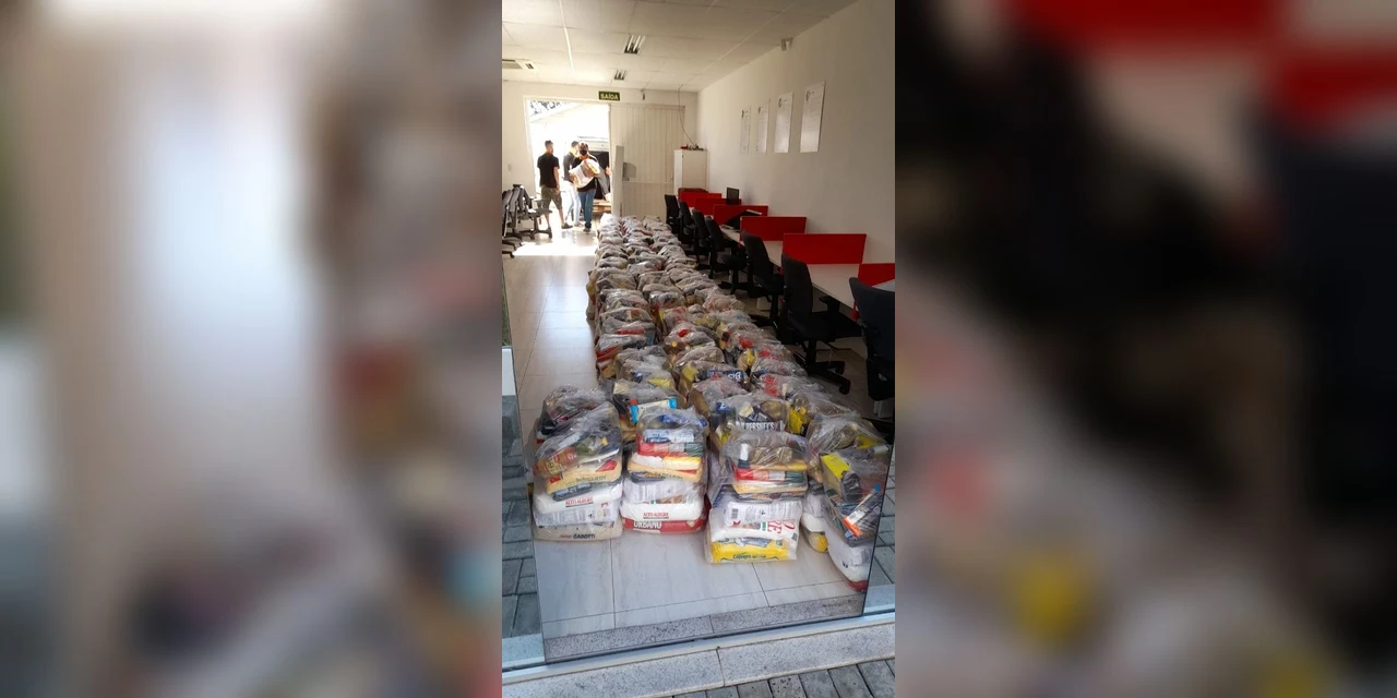 Empresa doa o equivalente a 29 mil pratos de comida em ação de Páscoa em PG