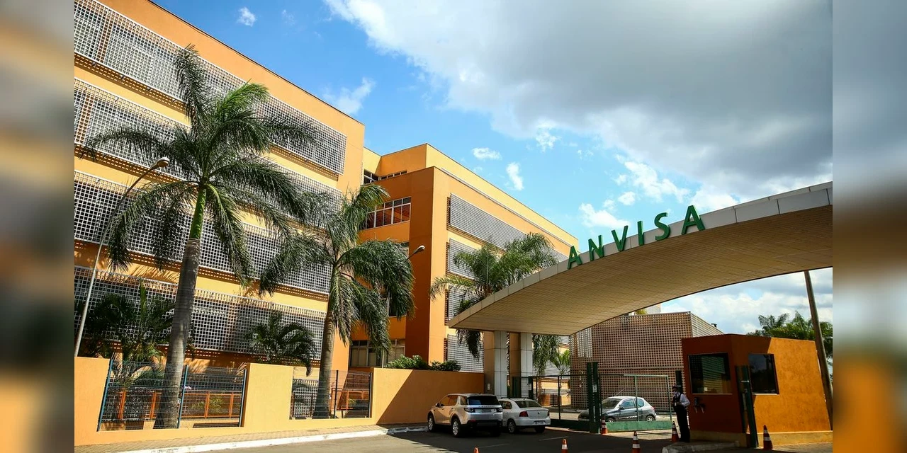 Anvisa recebe pedido de uso emergencial de medicamento contra COVID-19