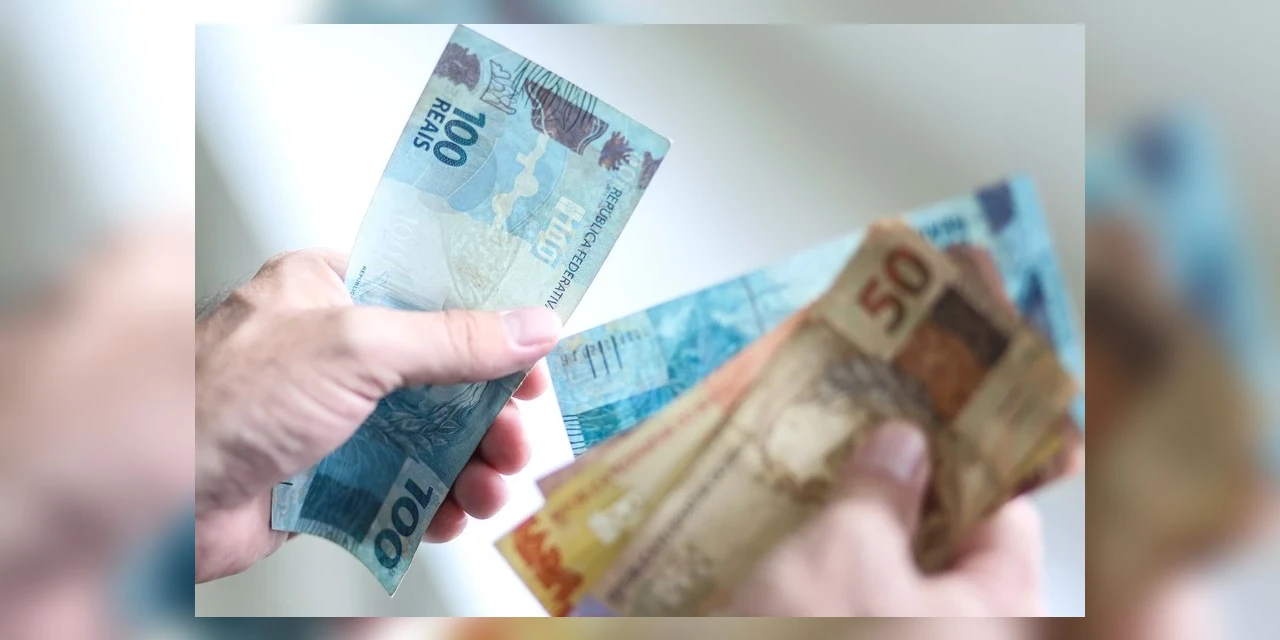 10 simpatias para melhorar a sua vida financeira