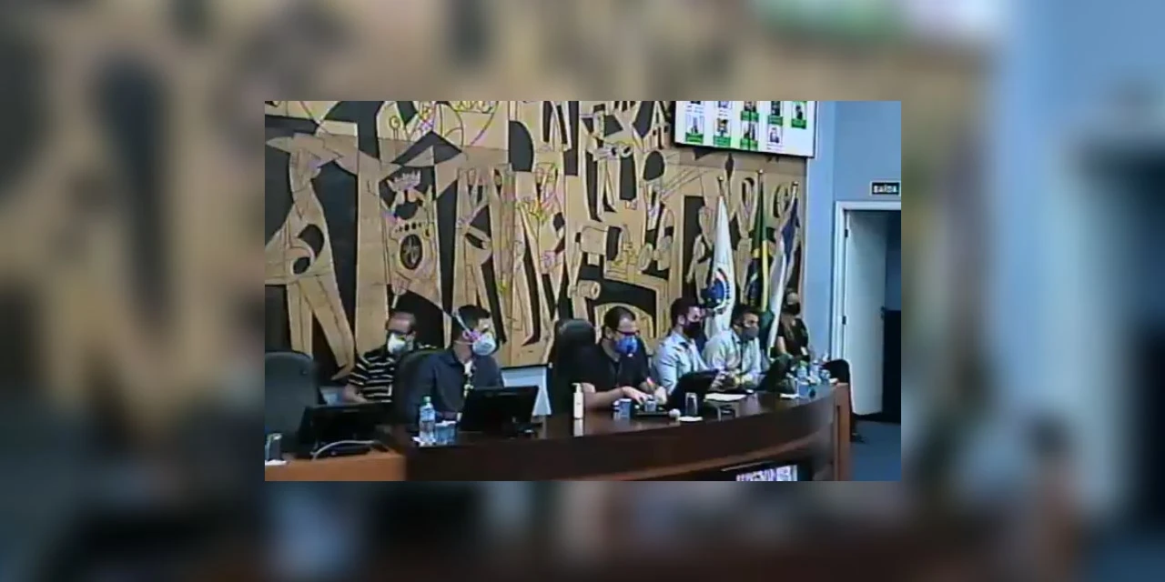 Vídeo: Assista ao momento em que Milla desafia Stocco a pagar aumento do auxílio com verba do salário até o fim do ano