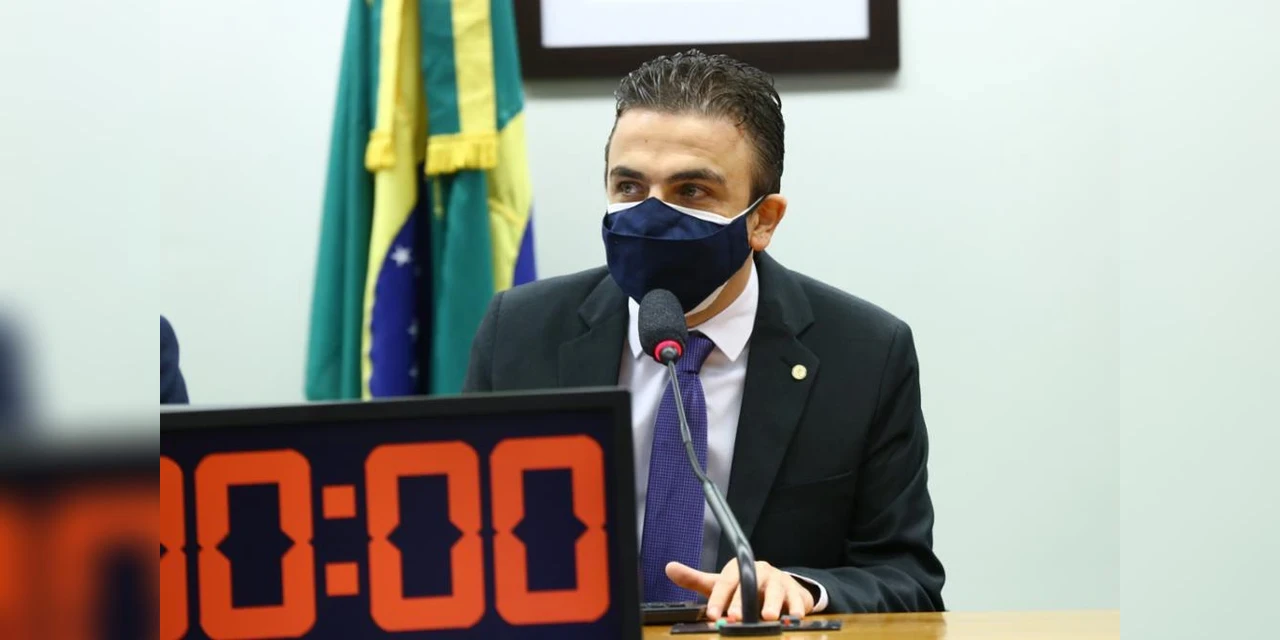 Aliel Machado recebe ministro Marcos Pontes na Comissão de Ciência e Tecnologia