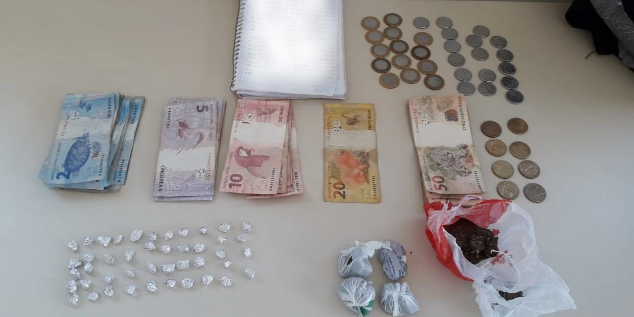 Após denúncia, jovem de 19 anos é detido com mais de 40 pedras de crack em PG  