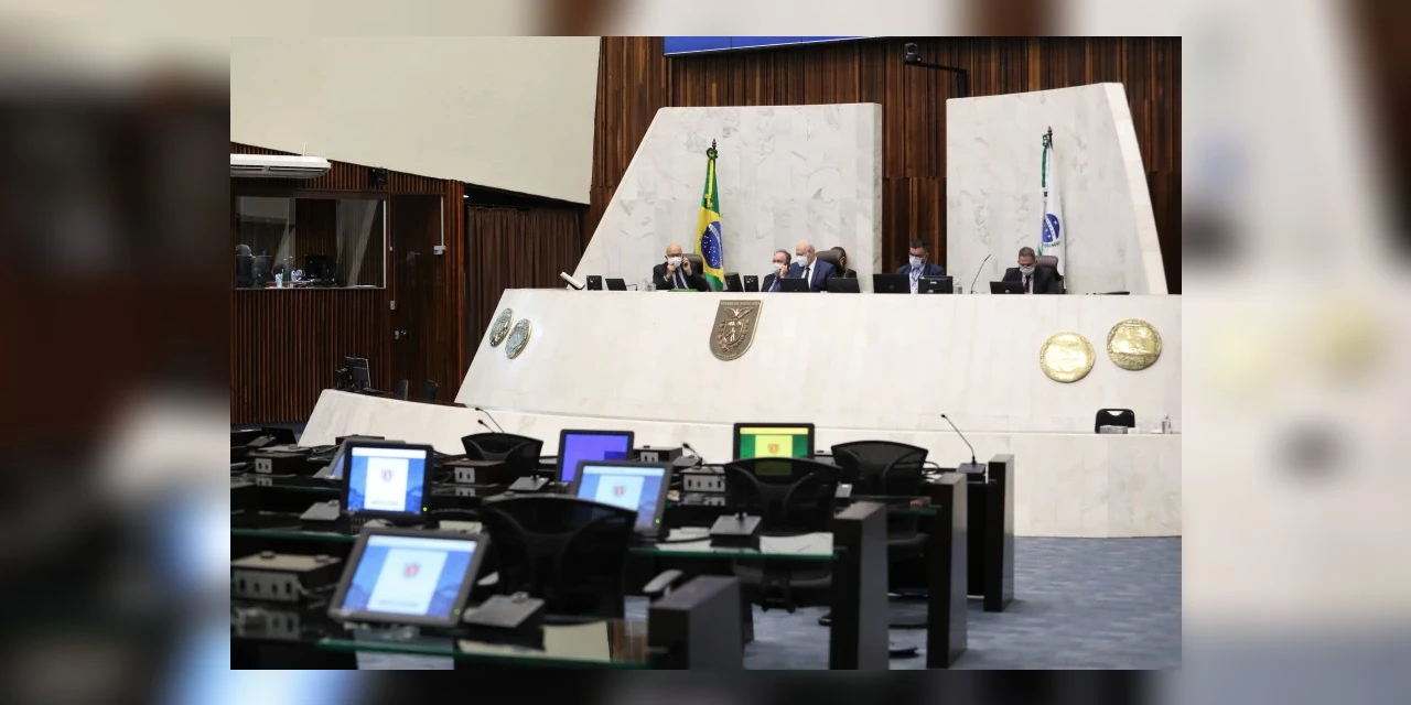 Assembleia aprova punição para atos racistas e homofóbicos em estádios de futebol