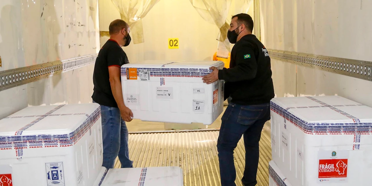 Regional de Saúde de PG recebe mais 10 mil doses da vacina contra a COVID-19