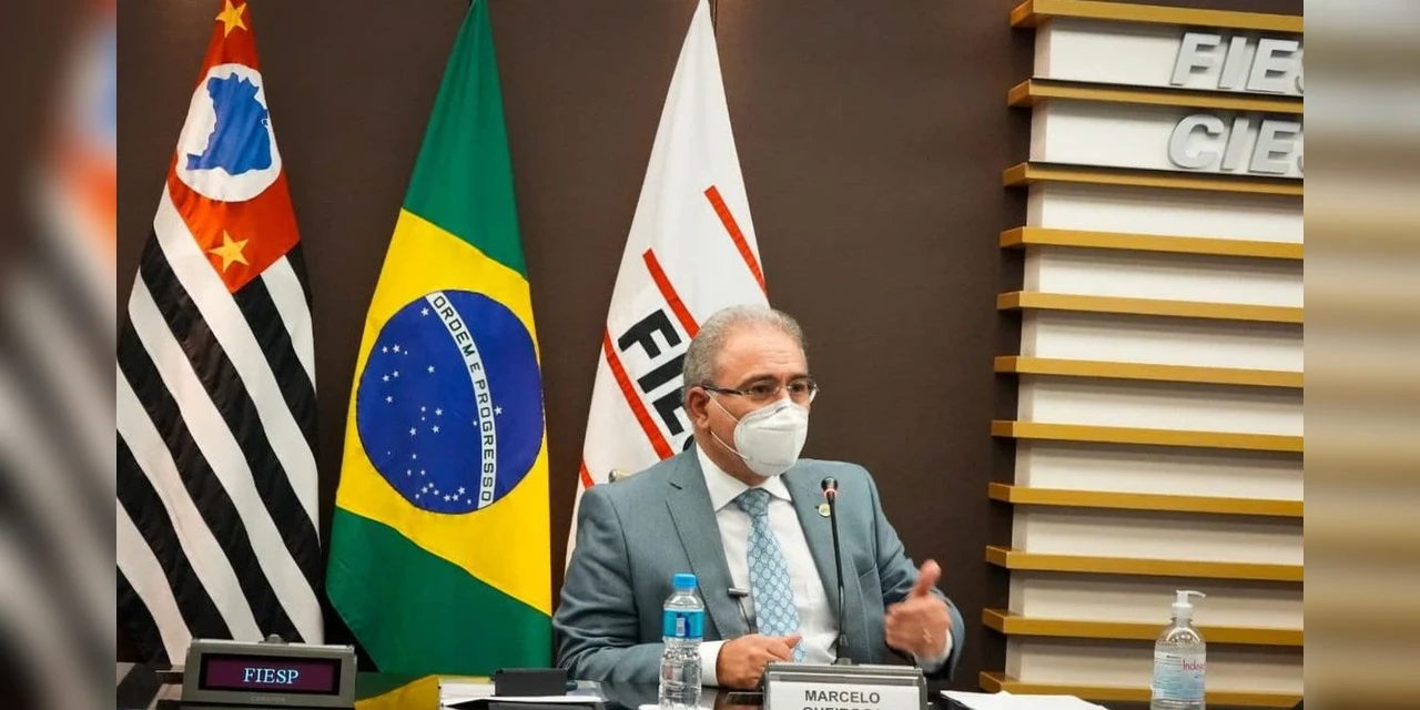 Ministro da Saúde diz que é possível vacinar toda população brasileira em 2021