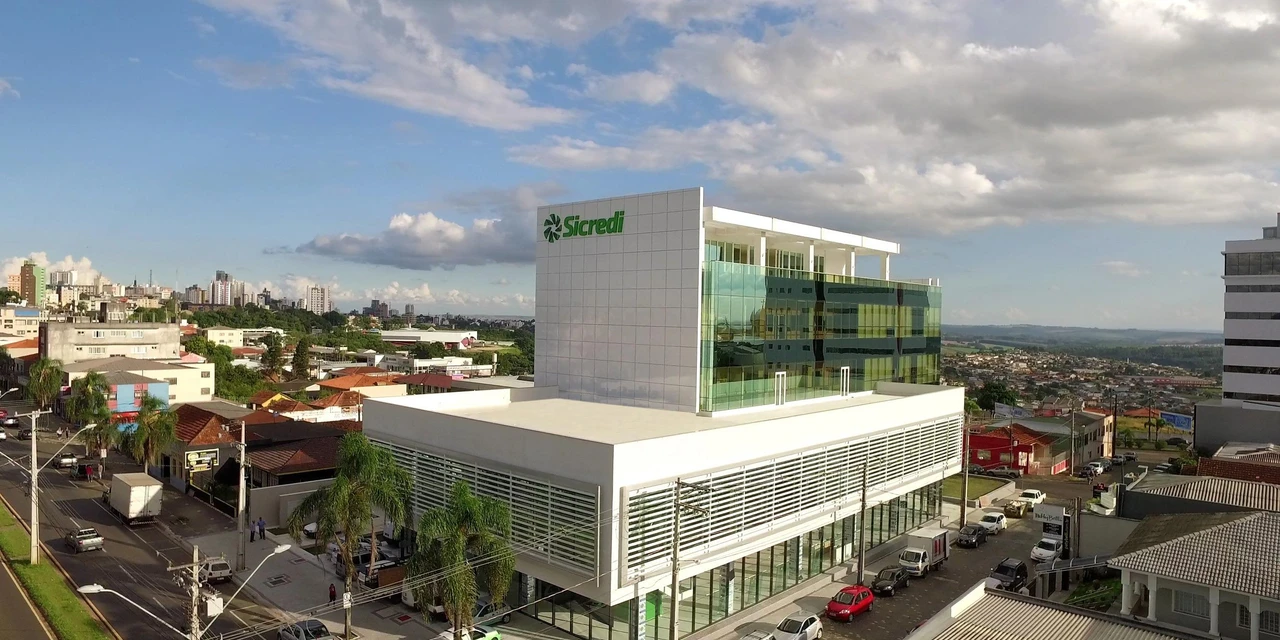 Sicredi Campos Gerais alcança marca de R$ 4 bi em recursos administrados