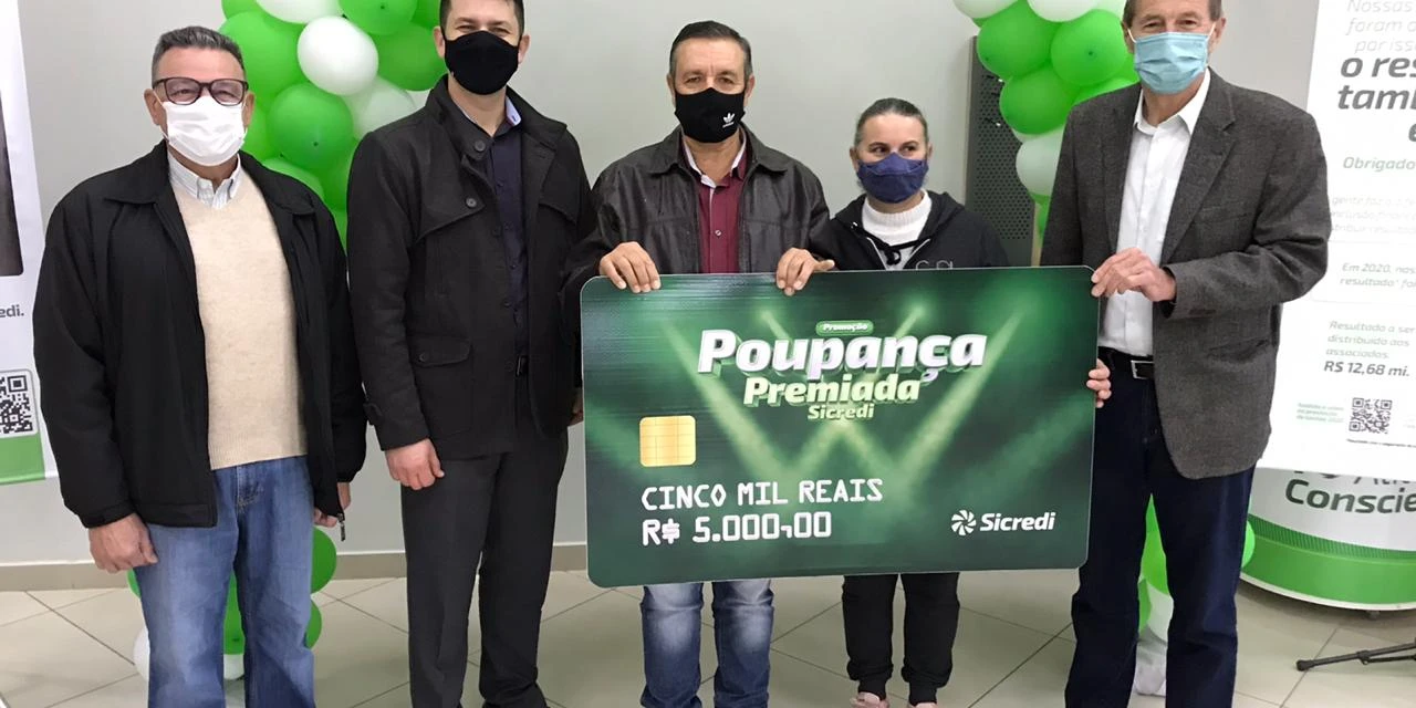 Associado Sicredi de Piraí do Sul ganha R$ 5 mil em campanha de incentivo à poupança