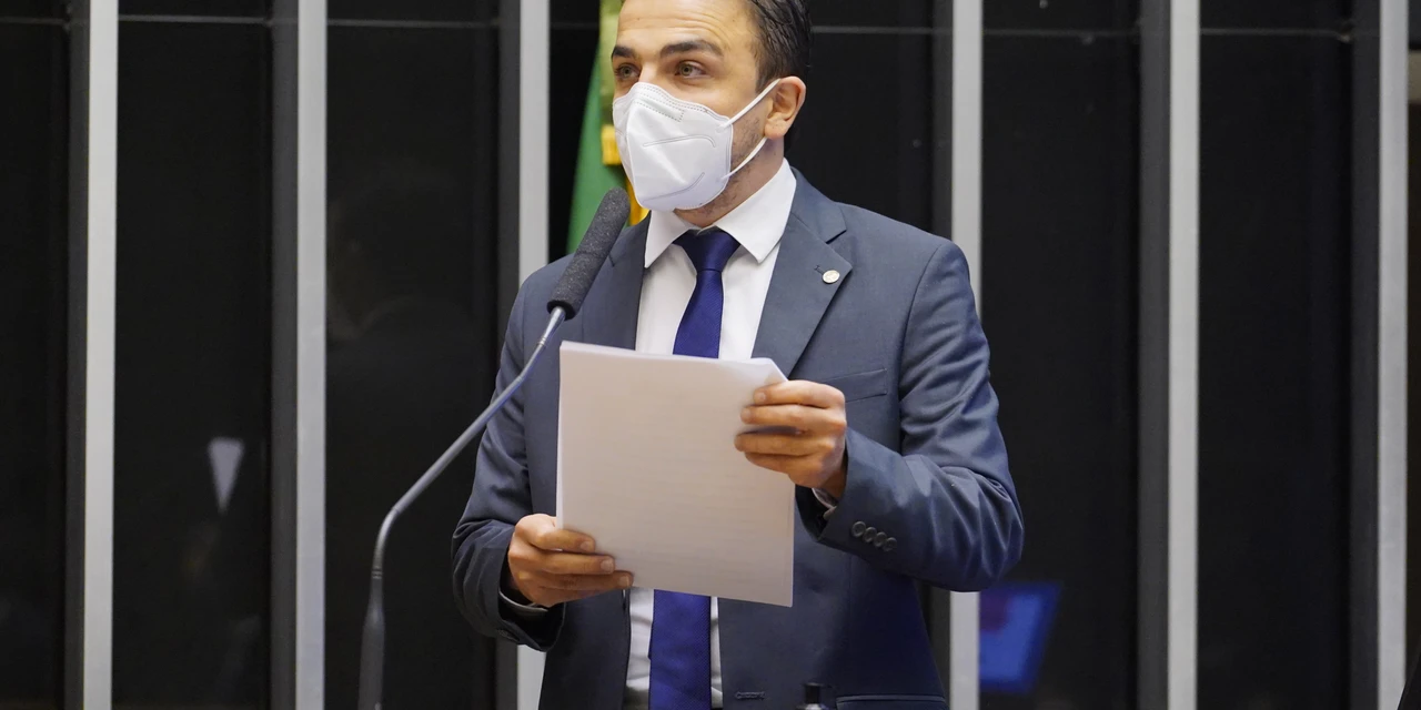 Aliel entra com representação no TCU contra contingenciamento de R$ 5 bi do Fundo de Desenvolvimento da Ciência e Tecnologia