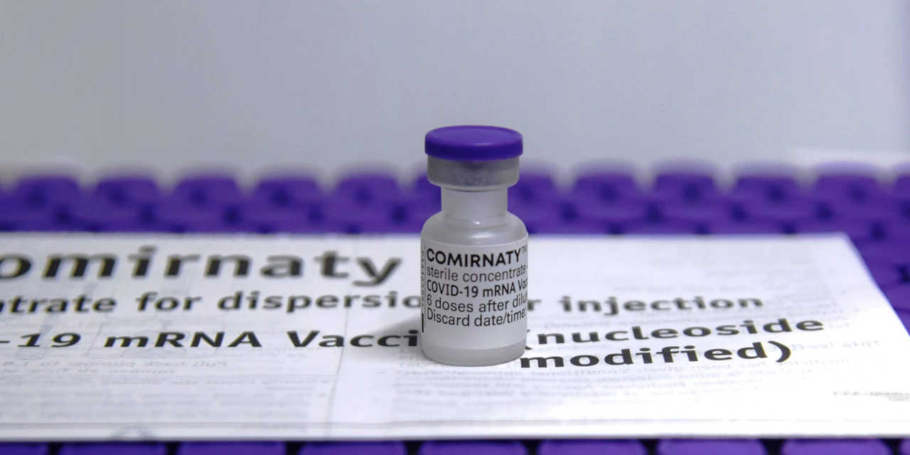 Vacinas da Pfizer devem chegar para 77 municípios do Paraná nesta sexta-feira (11)