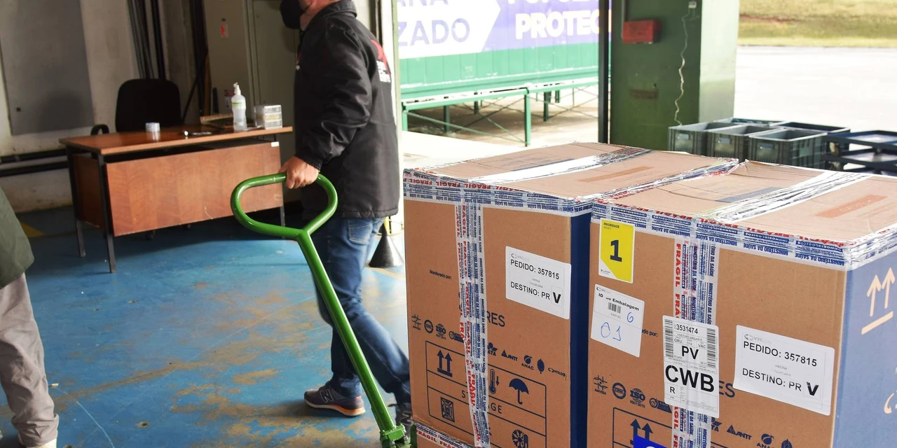 Regional de Saúde de PG recebe quase 21 mil doses de vacinas contra a COVID-19; confira a divisão completa