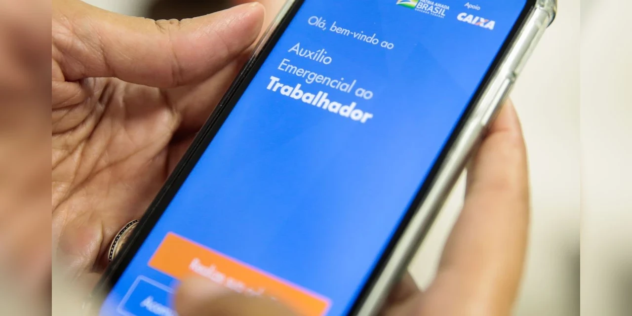 Governo anuncia prorrogação do auxílio emergencial por mais três meses