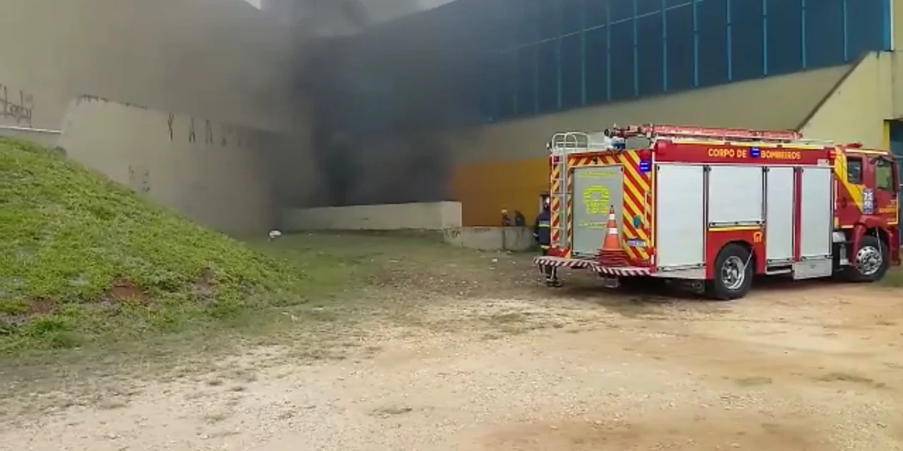 Incêndio na casa de máquinas da Arena Multiuso tem indícios de vandalismo