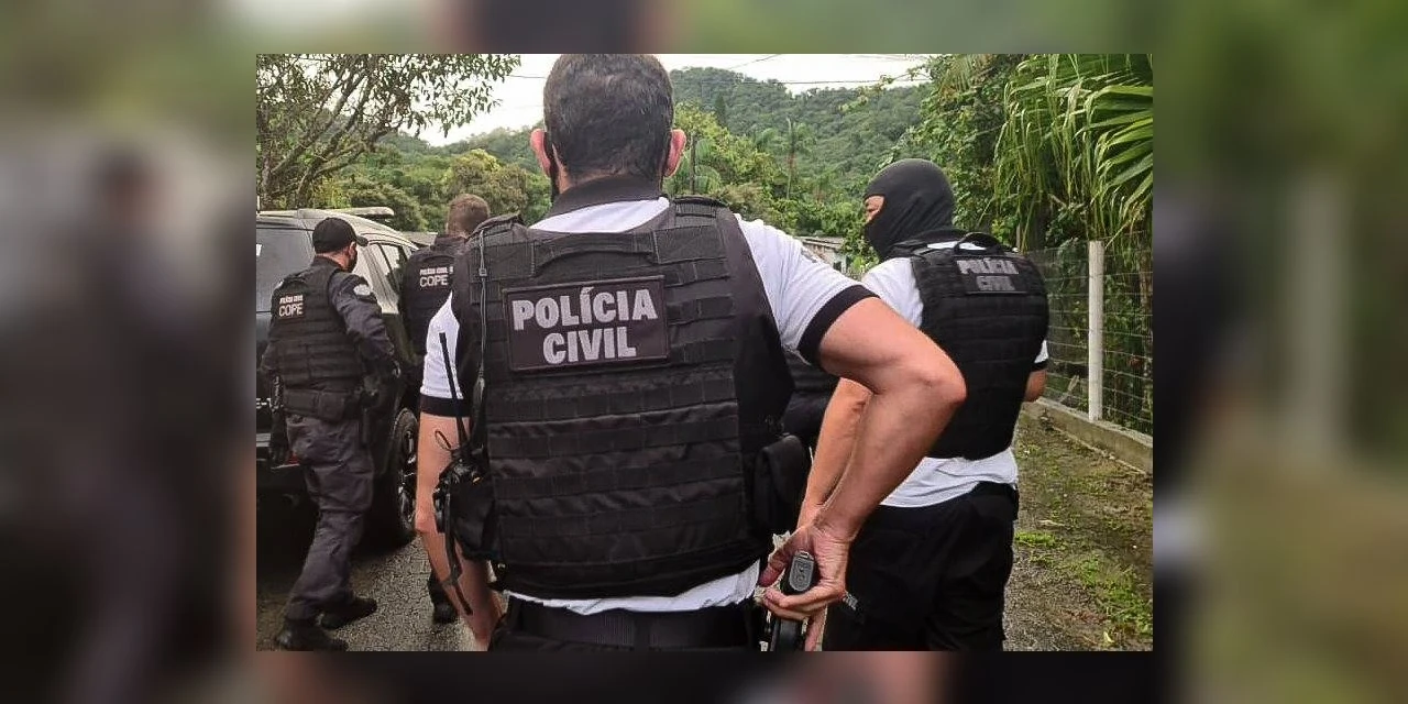 Polícia Civil prende envolvidos na venda de substâncias indevidas para produção de vacinas no Paraná