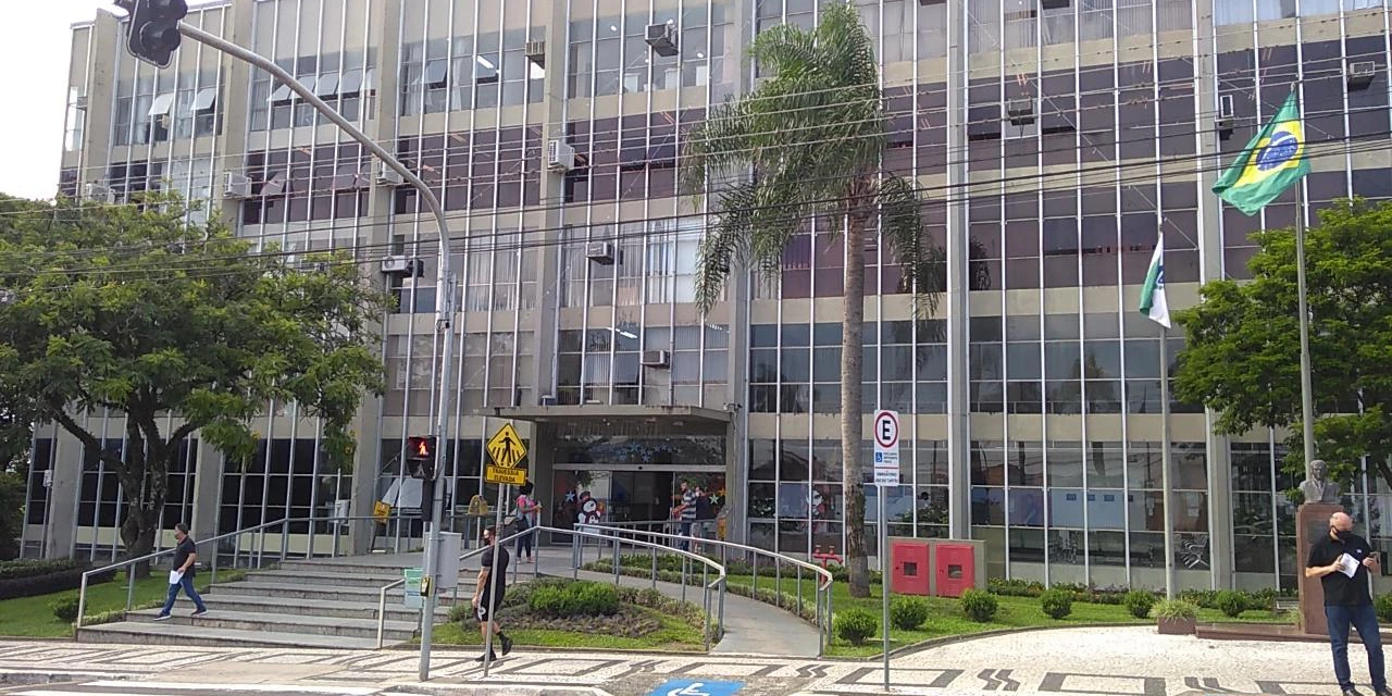 Fundação de Saúde de Ponta Grossa anula licitação suspensa cautelarmente