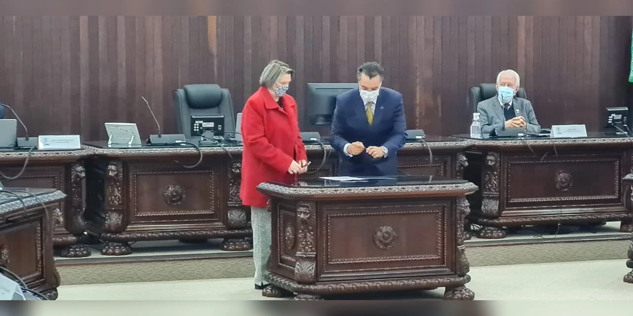 Instituto MM assina convênio para promover ações e cursos online para jovens acompanhados pelas Varas da Infância e Juventude