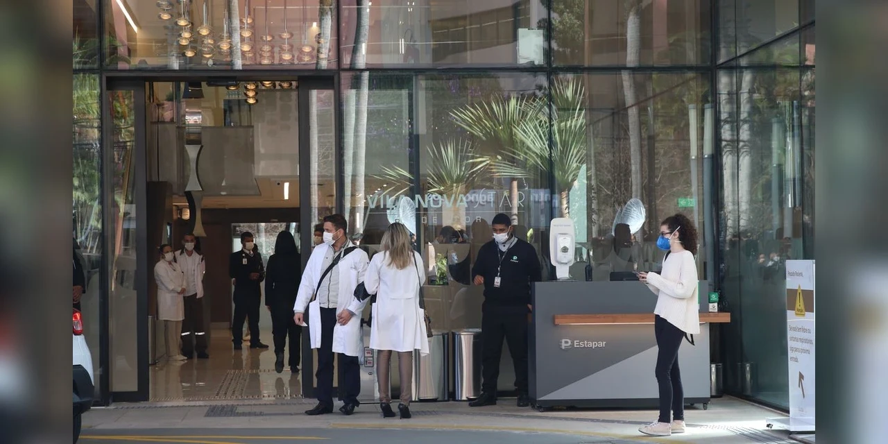 Boletim médico aponta que Bolsonaro tem 'evolução clínica satisfatória'