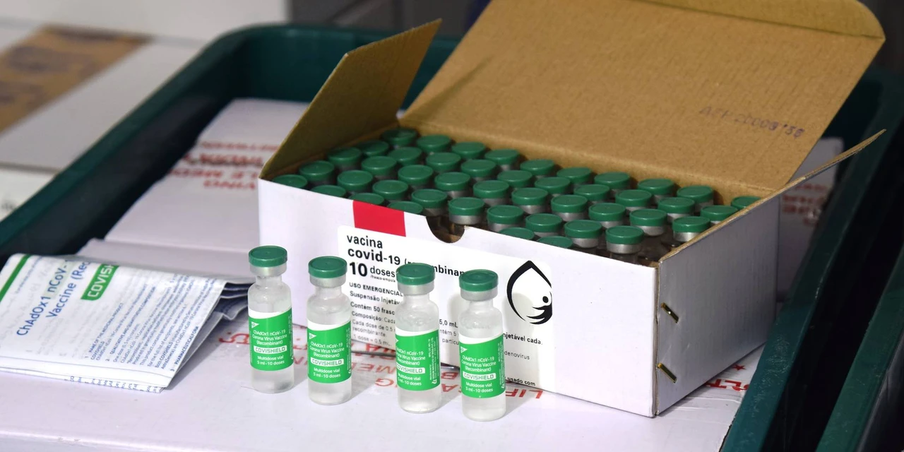 Paraná recebe mais 141 mil doses de vacinas contra COVID-19 nesta segunda (19)