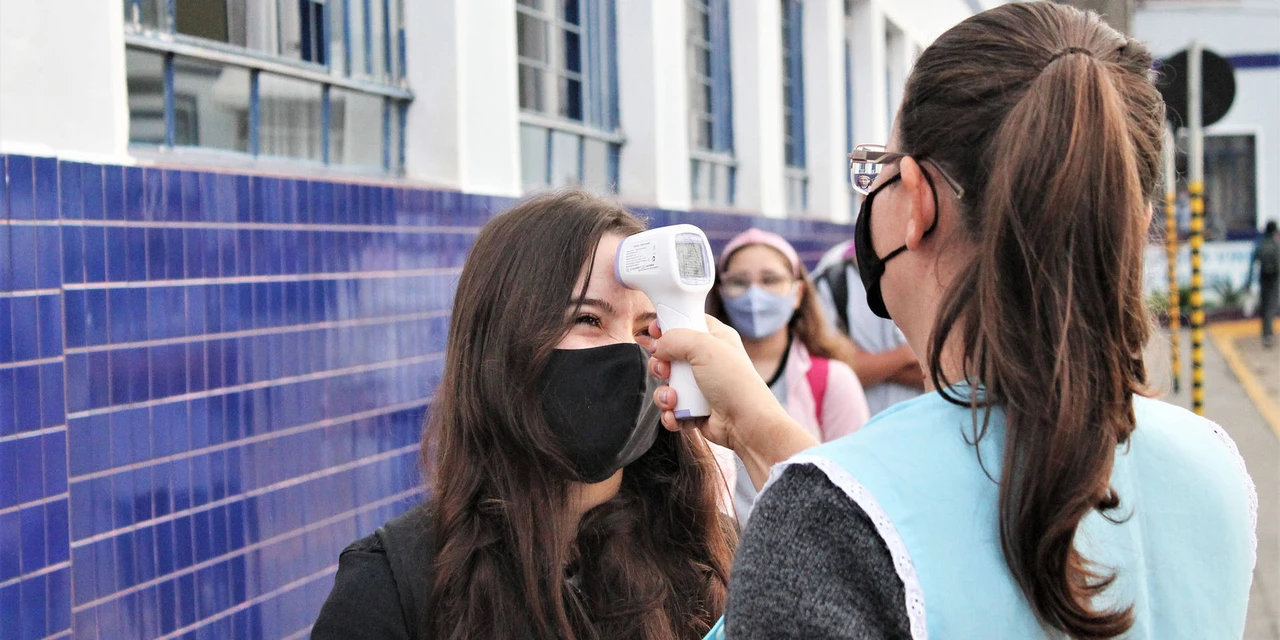 Rede Estadual inicia segundo semestre nesta quarta com mais escolas abertas