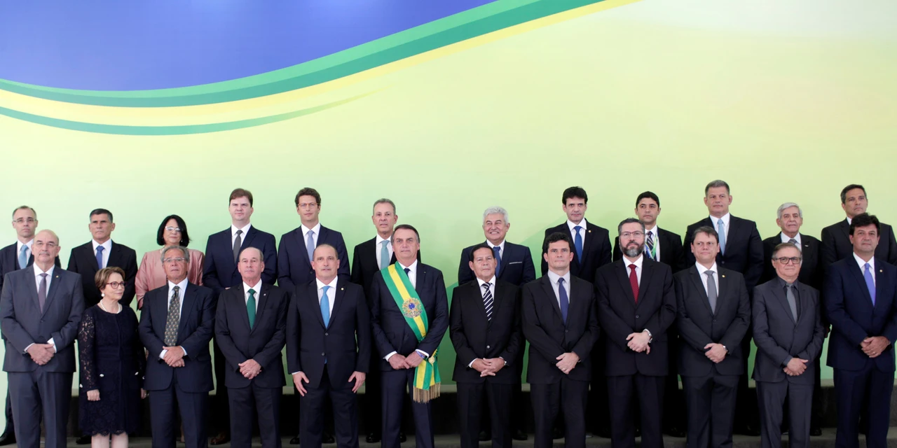 Bolsonaro confirma mudanças no ministério na próxima semana