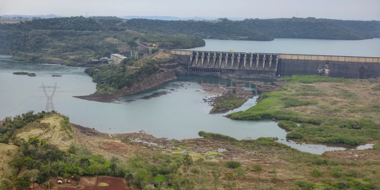 Força-tarefa do Crea-PR fiscaliza barragens no estado