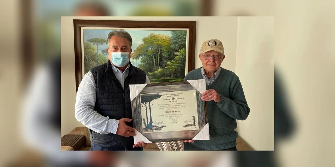 Artista plástico Horst Shnepper é homenageado com o título de cidadão benemérito do estado do Paraná