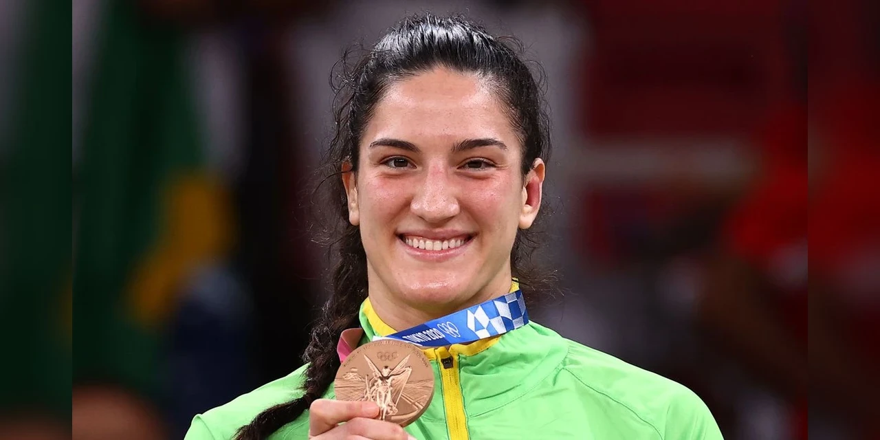 Mayra Aguiar conquista bronze no judô na Olimpíada de Tóquio