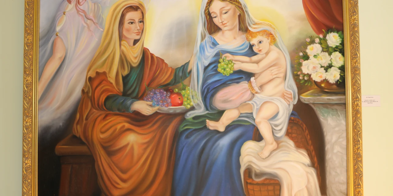 Casa da Praça mostra arte sacra em homenagem à Senhora Sant'Ana, em Castro