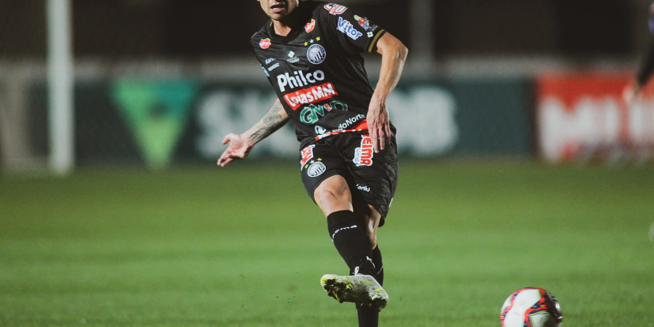 Operário encara o Goiás nesta sexta (30) pela Série B do Brasileirão