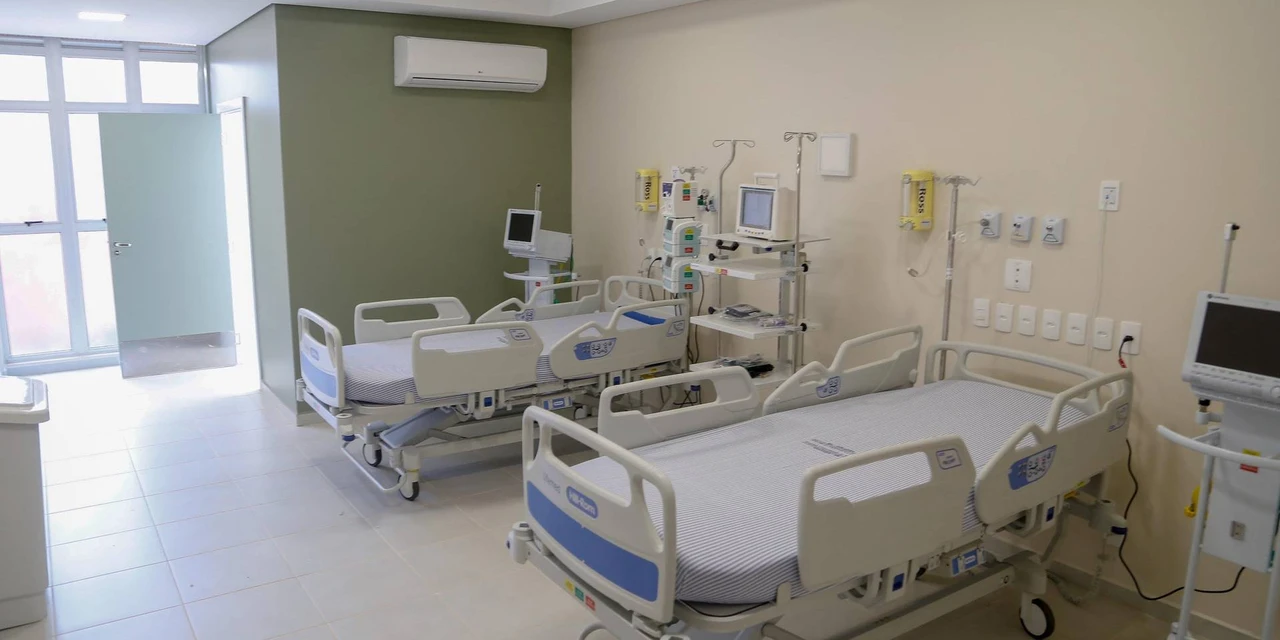 COVID-19: Média móvel de mortes fica abaixo de mil pelo terceiro dia no Brasil