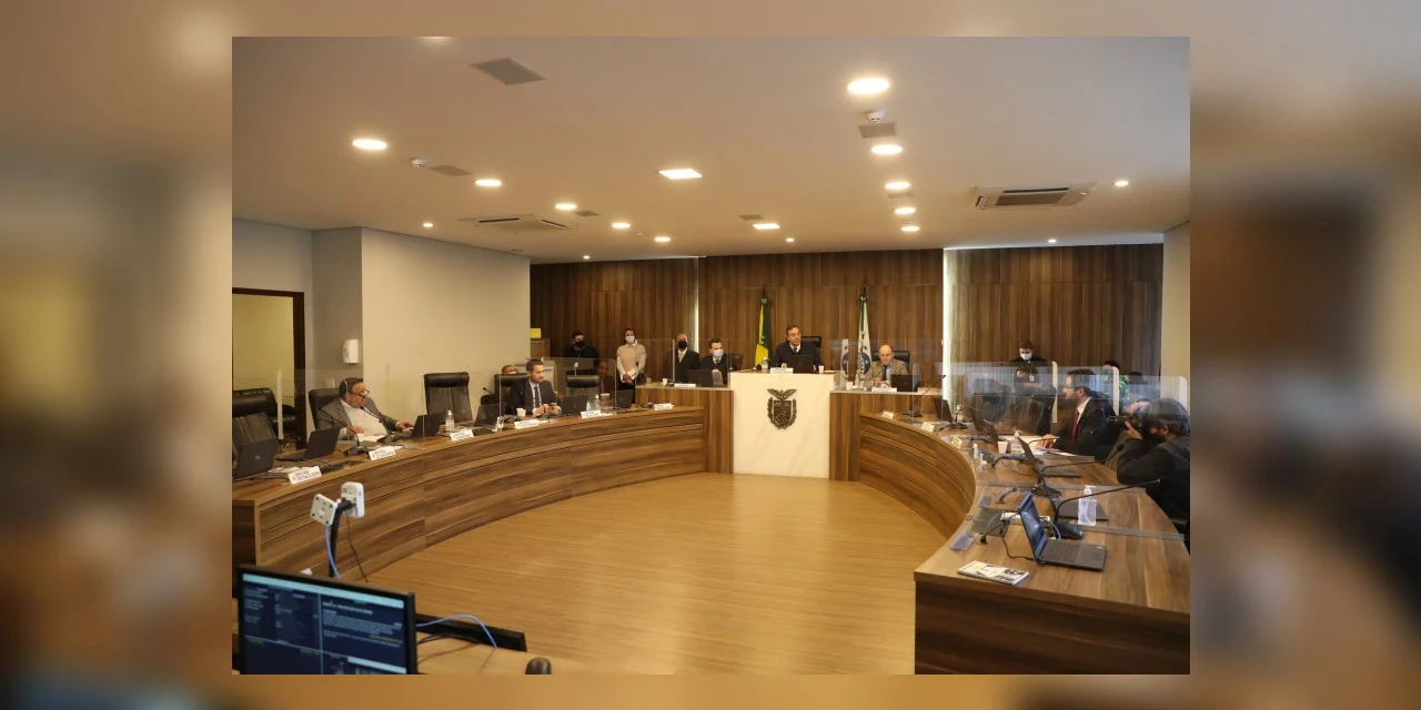 CCJ aprova na Assembleia projeto que trata da 'xepa' da vacina contra a COVID-19