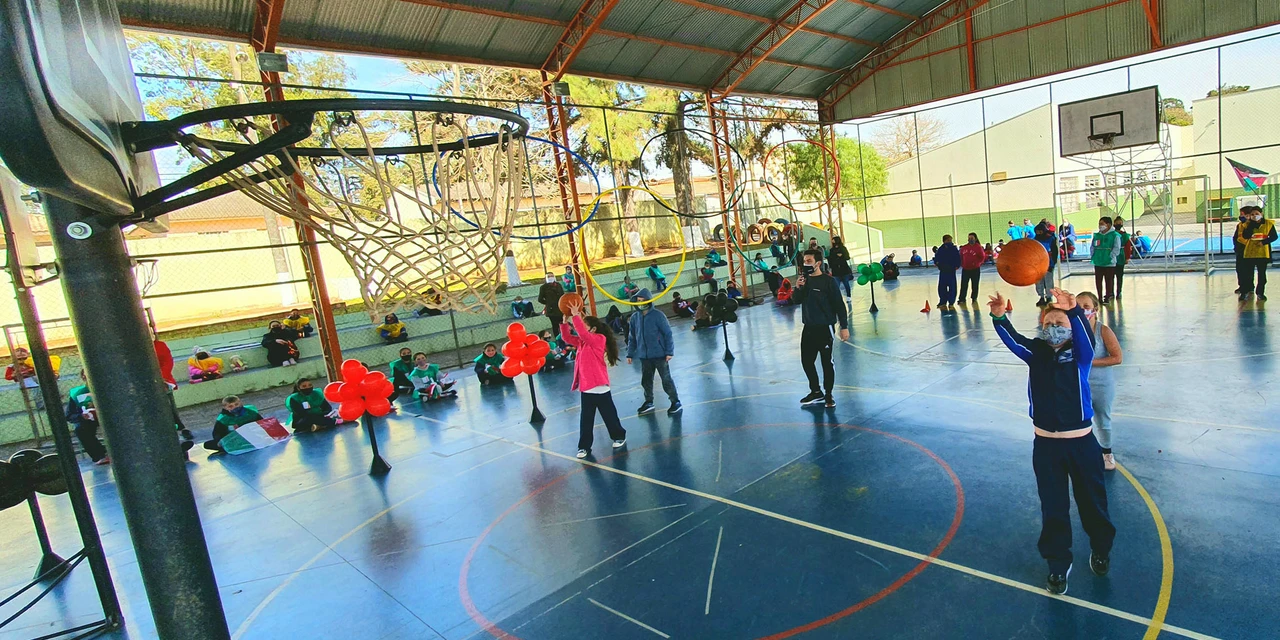 Escola municipal de PG promove 'Gincana Olímpica' entre alunos dos sistemas presencial e remoto