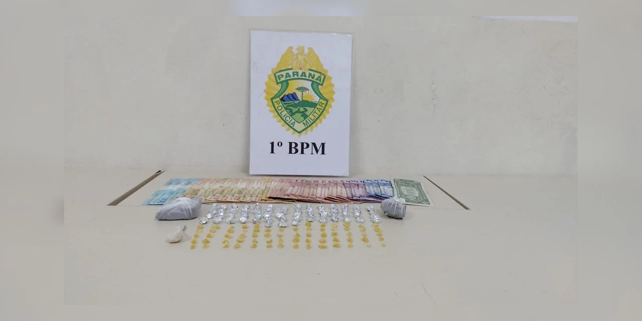 Polícia apreende drogas e fecha 'boca de fumo' em bairro de PG; entre as apreensões está uma nota de um dólar