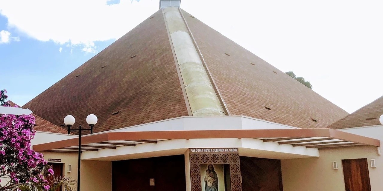 Paróquia Nossa Senhora da Saúde promove feijoada para custear reforma do telhado da Capela Cristo Rei