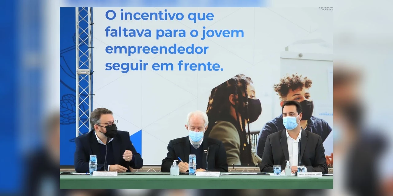 Governo do Paraná lança programa que oferece linhas de crédito para jovens empreendedores