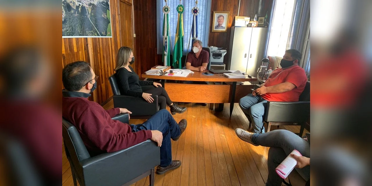 Deputada Mabel Canto cumpre agenda em Rebouças