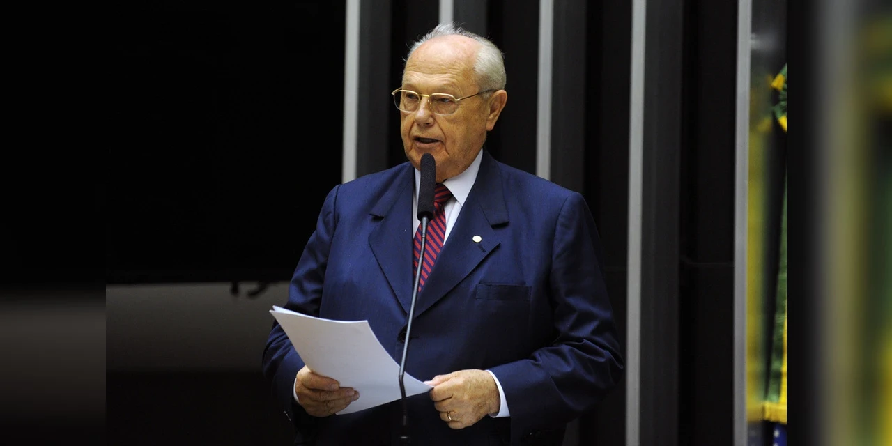 Morre André Zacharow, ex-deputado federal paranaense, vítima da COVID-19