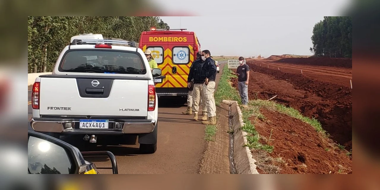 Peça de caminhão se solta na estrada e atinge motorista de caminhonete no Paraná