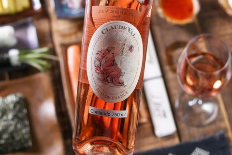 Sommelier explica para que serve a cavidade no fundo da garrafa de vinho